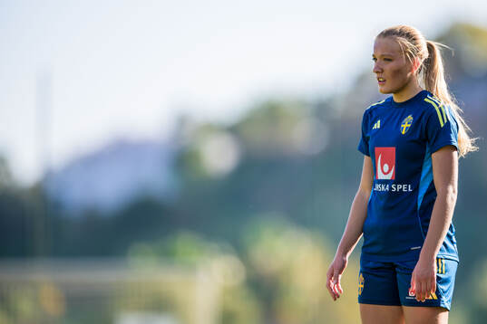 Smilla Holmberg of the Swedish women's national football