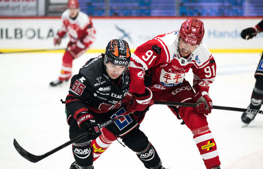 Örebros David Quenneville och Timrå Magnus Pääjärvi