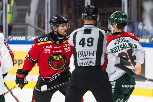 Luleås Oscar Engsund och Frölundas Arttu Ruotsalainen