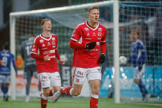 Kalmars Lars Sætra jublar
