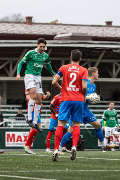 Brages Filip Trpcevski och Helsingborgs målvakt Johan