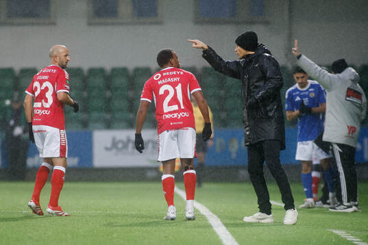 Kalmars Abdussalam Magashy, Robert Gojani och tränare Toni