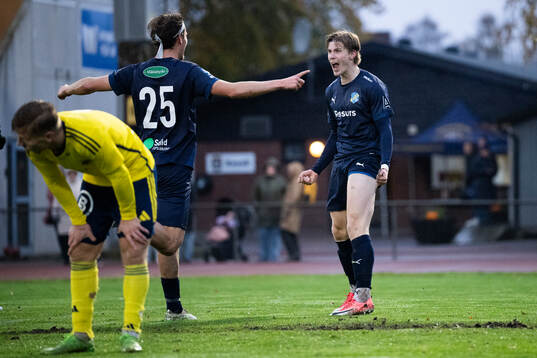 Eskilsminnes Hampus Stoltz jublar