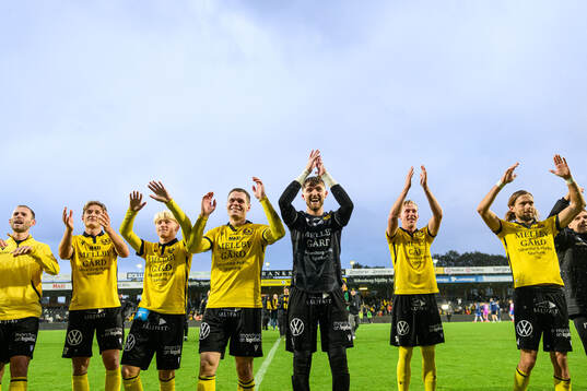 Bläddra bland fler bilder av Fotboll, Allsvenskan, Mjällby - IFK Norrköping