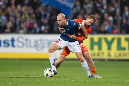 Halmstads André Boman och IFK Göteborgs Noah Tolf