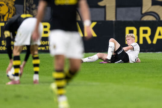 Häckens Isak Brusberg har ont