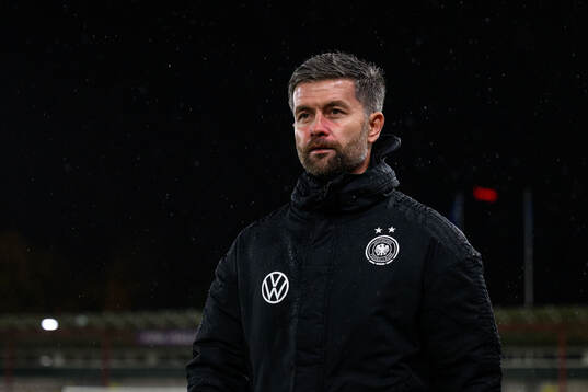 Head coach Jos Bolt of Germany