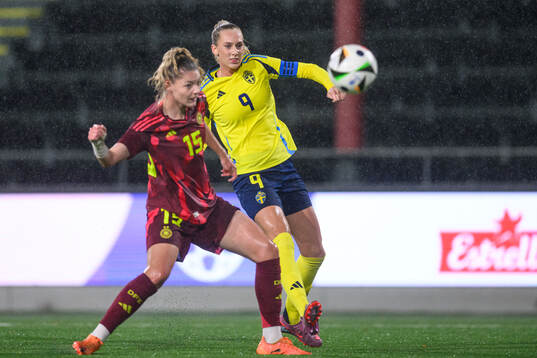 Julia Landenberger of Germany and Ellen Wangerheim of Sweden