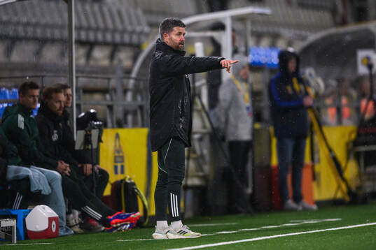 Head coach Jos Bolt of Germany