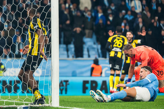 Malmö FFs Jens Stryger Larsen deppar