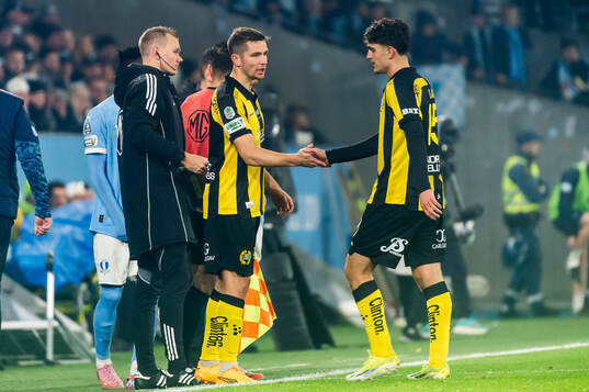 Hammarbys Oscar Johansson Schellhas och Adrian Lahdo