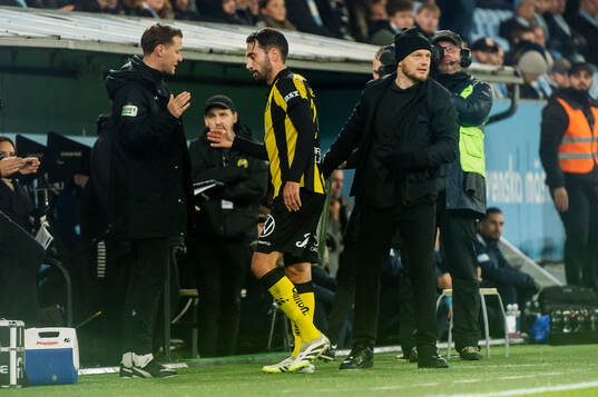 Hammarbys Nahir Besara och tränare Kim Hellberg