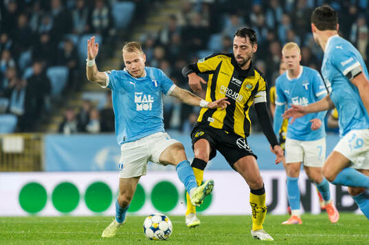 Malmö FFs Andrej Djuric och Hammarbys Nahir Besara