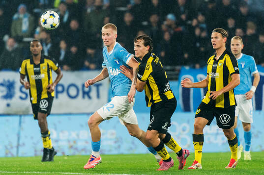 Malmö FFs Daniel Gudjohnsen och Hammarbys Hampus Skoglund