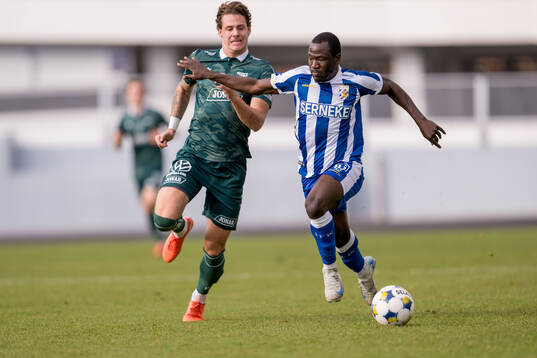 Halmstads Gabriel Wallentin och IFK Göteborgs Saidou Alioum