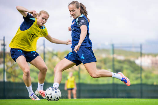 Julie Blakstad and Guro Reiten