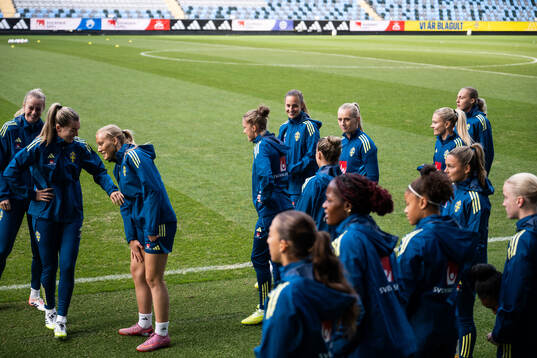 Filippa Angeldahl, Nathalie Björn and Stina Blackstenius