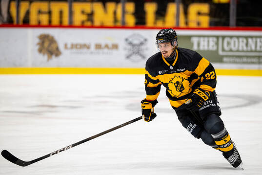 Skellefteås Jonathan Johnson innan ishockeymatchen i SHL