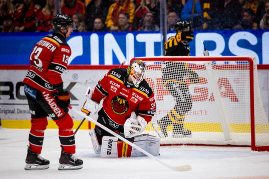 Luleås målvakt Joel Lassinantti deppar