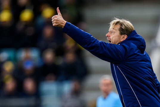 Head coach Tony Gustavsson of Sweden