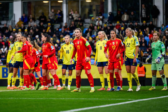 Fridolina Rolfö, Filippa Angeldahl, Stina Blackstenius and
