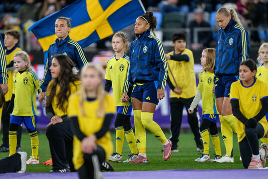 Julia Zigiotti Olme, Felicia Schröder and Elma Junttila