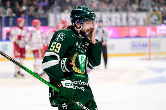 Färjestads Linus Johansson deppar