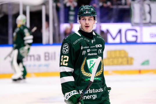 Färjestads Lucas Forsell deppar