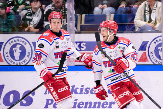 Timrås Albin Sundin och Linus Nässén jublar