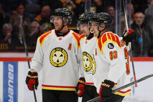 Brynäs Nicklas Bäckström , Johannes Kinnvall och Jakob