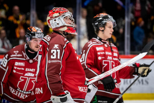 Örebros målvakt Jonas Arntzen deppar