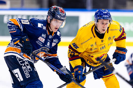 Växjös Eemeli Suomi och Djurgårdens Jesse Ylönen