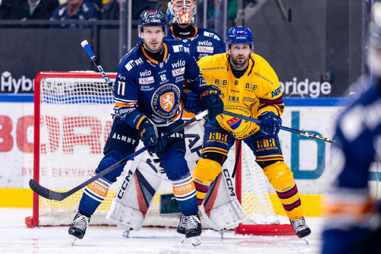 Växjös Brogan Rafferty och Djurgårdens Marcus Krüger