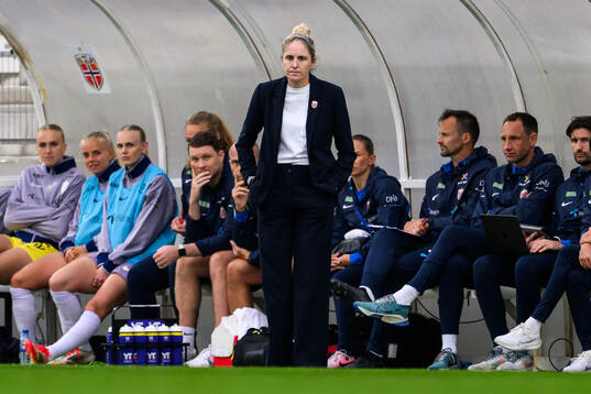 Head coach Gemma Grainger of Norway
