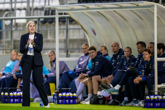 Head coach Gemma Grainger of Norway