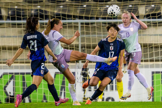 Marit Bratberg Lund and Thea Bjelde of Norway and Miyabi