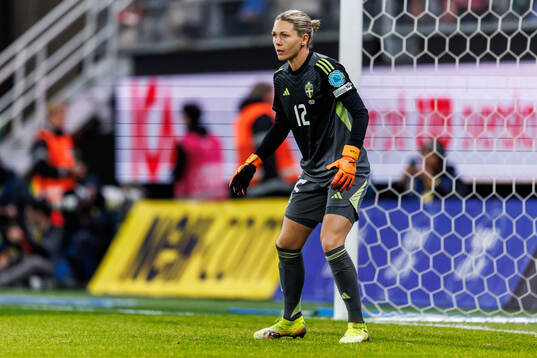 goalkeeper Jennifer Falk of Sweden