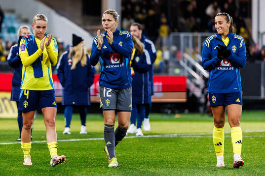 Hanna Lundkvist, goalkeeper Jennifer Falk and Rosa Kafaji
