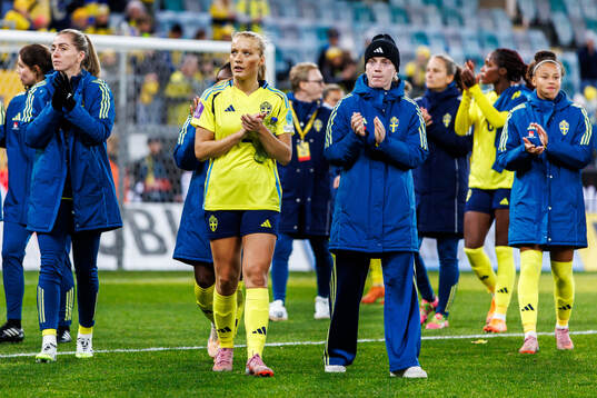 Smilla Holmberg and Anna Sandberg of Sweden