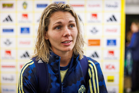 goalkeeper Jennifer Falk of Sweden
