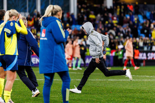 A pitch invader