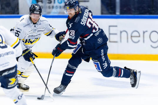 HV71s Andreas Borgman och Linköpings Johan Södergran