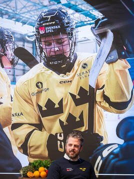 Tre Kronor dams förbundskapten Ulf Lundberg