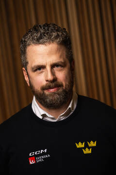 Tre Kronor dams förbundskapten Ulf Lundberg