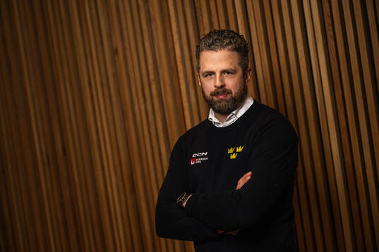 Tre Kronor dams förbundskapten Ulf Lundberg