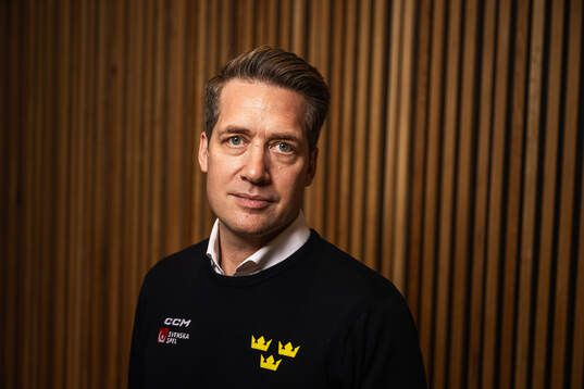 Tre Kronor herrs förbundskapten Sam Hallam