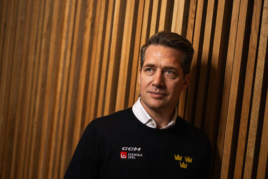 Tre Kronor herrs förbundskapten Sam Hallam