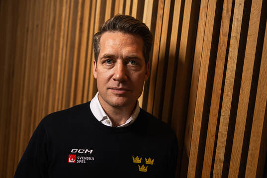 Tre Kronor herrs förbundskapten Sam Hallam