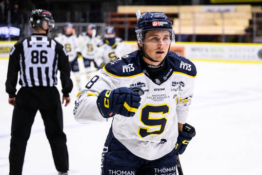 Södertäljes William Wiå jublar
