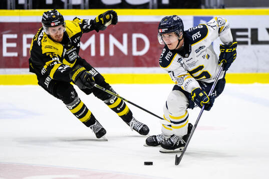 Västerås Oskar Kvist och Södertäljes Brett Stapley